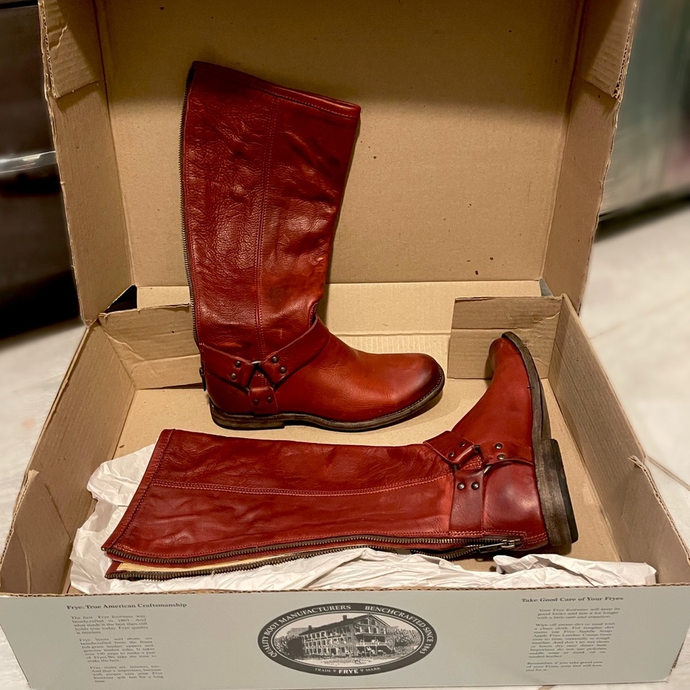 Frye Phillip harness tall, 8.5